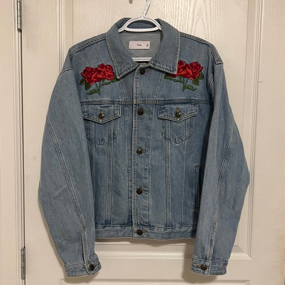 Aritzia TNA Rose Embroided Jean Jacket - Picture 2 of 5